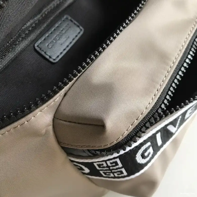 Brother Sam 1910GIV0011 Givenchy Bags 0711